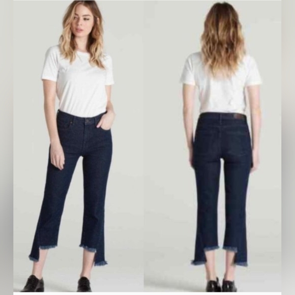 NWT Parker Smith Mid-Rise Step-Hem Flare Jeans, Size 29. - Picture 1 of 10